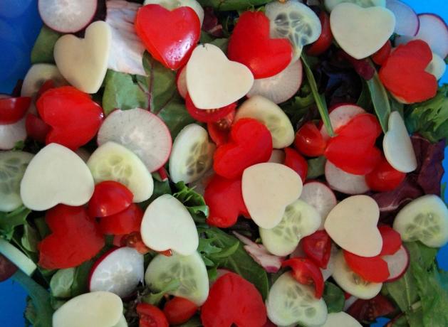 Δώρα για την Ημέρα του Αγίου Βαλεντίνου: σαλάτα λαχανικών