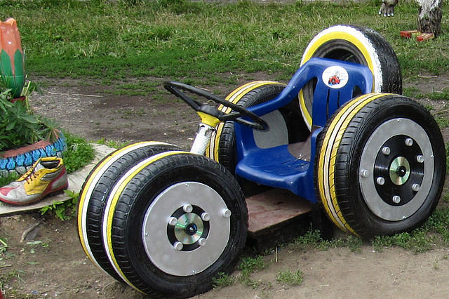 Μοτοσικλέτα ελαστικών για παιδική χαρά