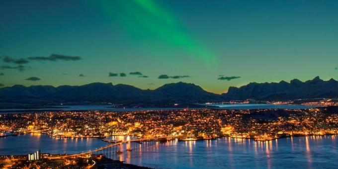 Οι κάτοικοι της πόλης της Tromsø είναι πολύ σπάνια πάσχουν από εποχιακή κατάθλιψη, παρά τη νύχτα έξω από το παράθυρο 