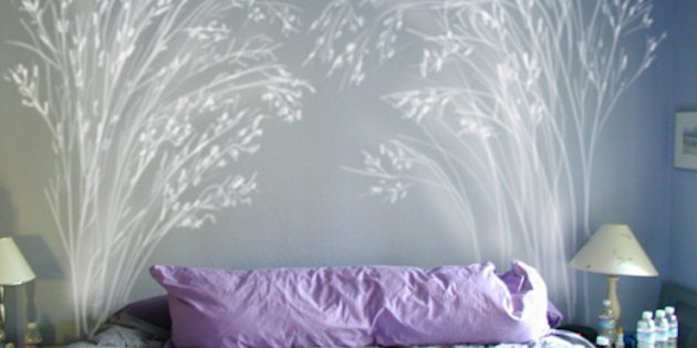 χρώμα πινελιές στο εσωτερικό: το κρεβάτι
