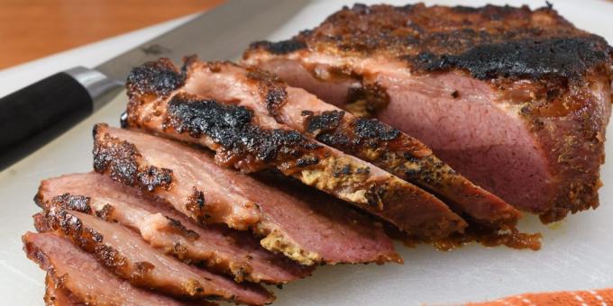 Πώς να μαγειρέψουν το βόειο κρέας στο φούρνο: βόειο κρέας με μουστάρδα σε αλουμινόχαρτο