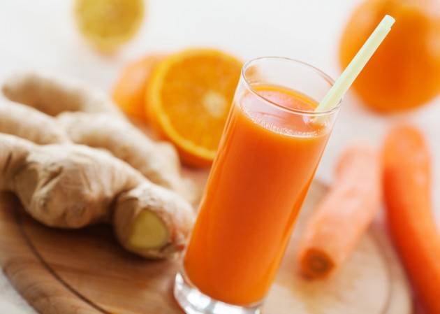 Καρότο-μήλο-πορτοκάλι smoothie