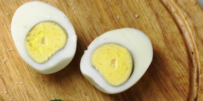 υγιεινό πρωινό: βραστά αυγά