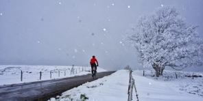 Πώς να κάνει προπόνηση το χειμώνα στο δρόμο είναι ασφαλέστερη και πιο ευχάριστη