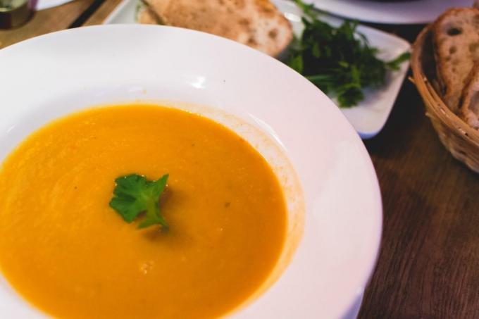 7 συνταγές τζίντζερ: τζίντζερ και σούπα καρότο