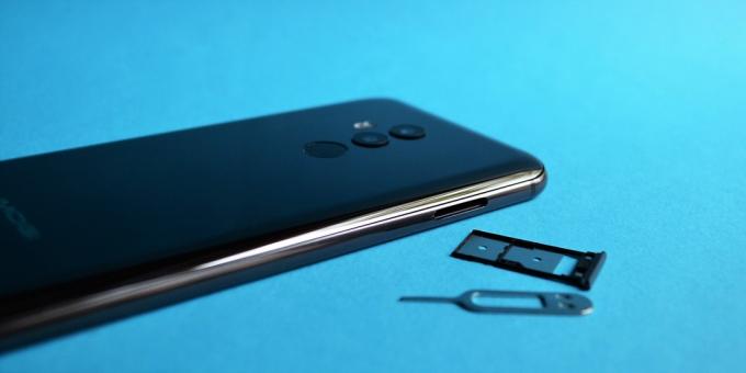 UMIDIGI Ζ2 Pro: μια θήκη για κάρτες SIM