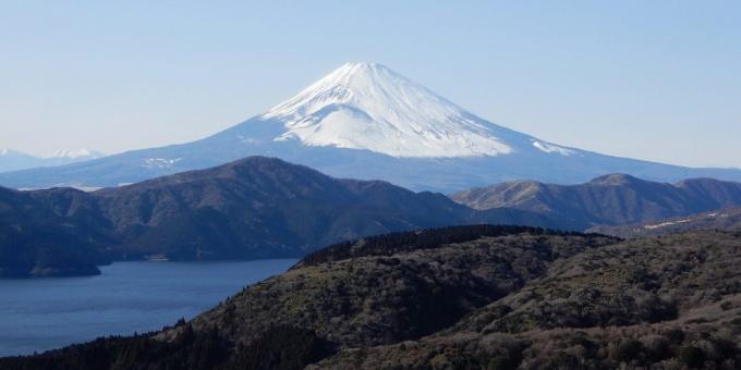 Ασιατική περιοχή προσελκύει εν γνώσει τους τουρίστες: Φούτζι, στην Ιαπωνία