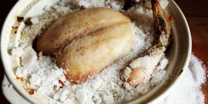 Πάπια στο φούρνο: Πώς να ψήσετε μια πάπια σε αλάτι συνταγή Martha Stewart