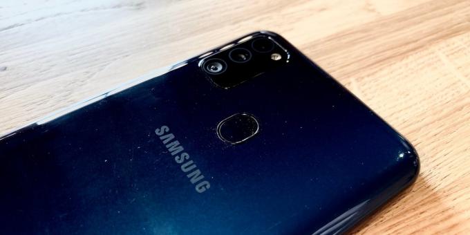 Samsung Galaxy M30s: Πίσω πάνελ