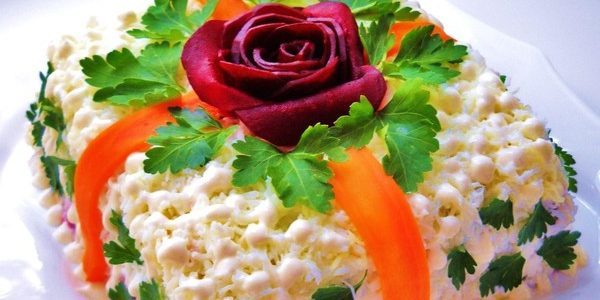 Συνταγές Χριστουγέννων Σαλάτα: Σαλάτα με μανιτάρια «δώρο Χριστουγέννων»
