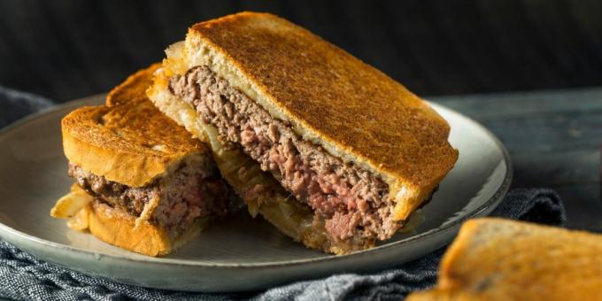 Patty melts - νόστιμα σάντουιτς με κεφτεδάκια και τυρί