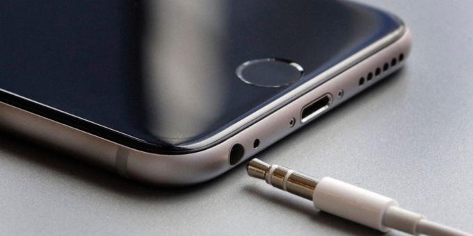 Πώς να ελέγξετε το iPhone: υποδοχή ακουστικών