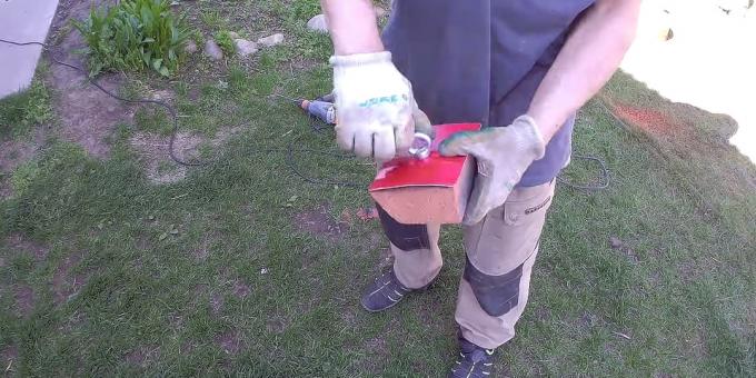 Πώς να φτιάξετε ένα tandoor με τα χέρια σας: Φτιάξτε ένα ταψί τέφρας