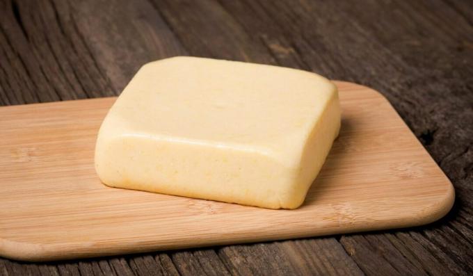 Σπιτικό τυρί από τυρί cottage και γάλα