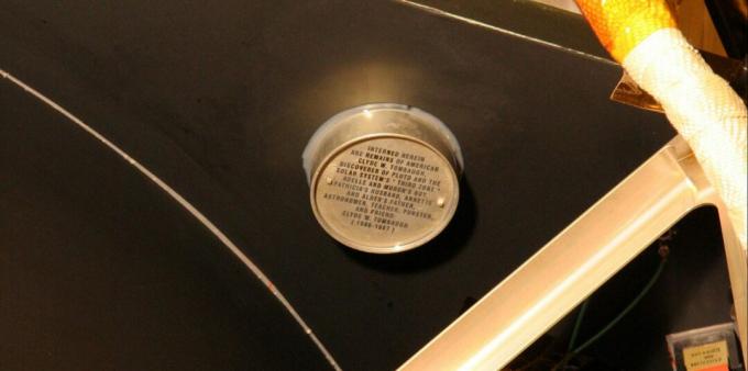 Ασυνήθιστα αντικείμενα στο διάστημα: Κάψουλα Ashes του Clyde Tombaugh