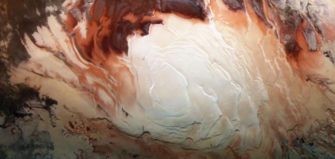 Νερό στον Άρη υπάρχει σε υγρή και στερεά κατάσταση
