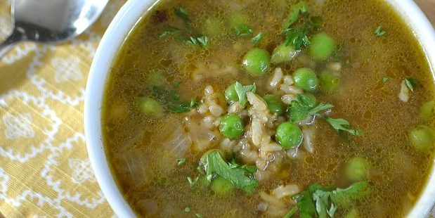 σούπες λαχανικών: σούπα με μπιζέλια και ρύζι