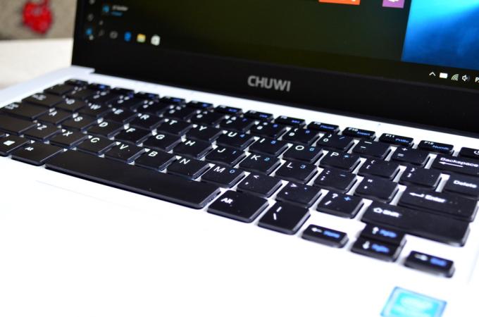 Chuwi LapBook 14.1: Πληκτρολόγιο