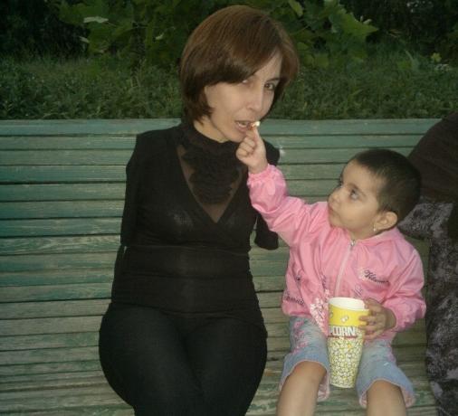 Sakinat Magomedova και την κόρη της