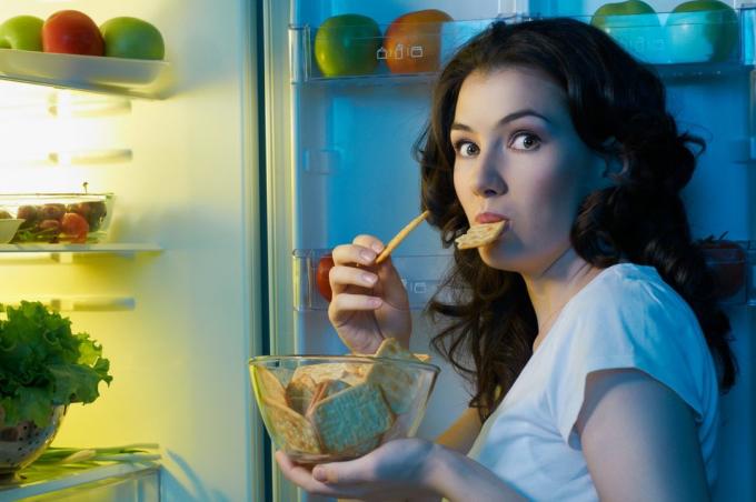 Μύθος 4: ένα μικρό σνακ το πρωί θα σας βοηθήσει να τρώτε λιγότερο κατά τη διάρκεια της ημέρας