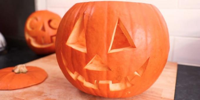 Πώς να κάνετε μια κολοκύθα για το Halloween με τα χέρια του: Κόψτε τα υπόλοιπα τμήματα 