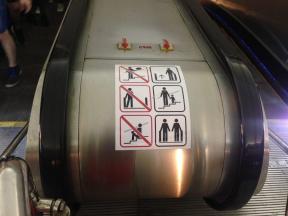 Κανονισμοί ασφαλείας στο μετρό: πώς να συμπεριφέρονται στους σταθμούς και στο τρένο, για να αποφευχθούν τα προβλήματα