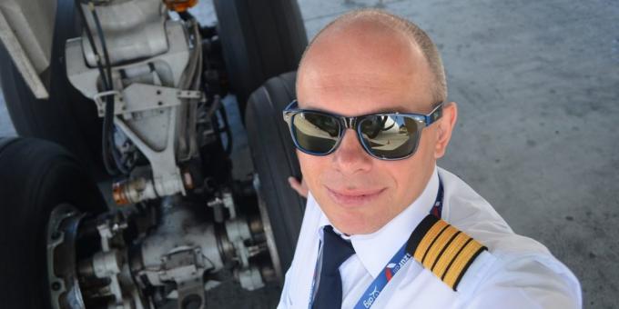 Andrew Gromozdin πιλότο "Boeing"