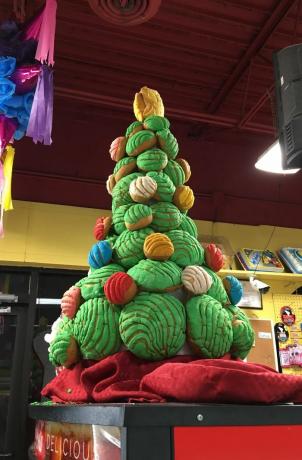 Χριστουγεννιάτικο δέντρο στο αρτοποιείο