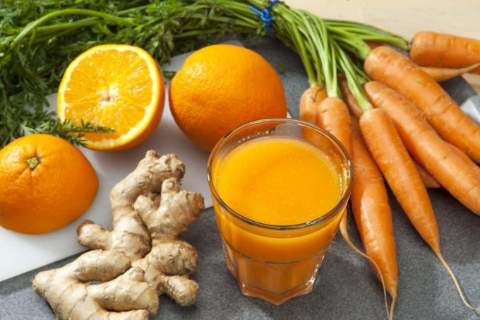 Καρότο και χυμό πορτοκάλι με τζίντζερ